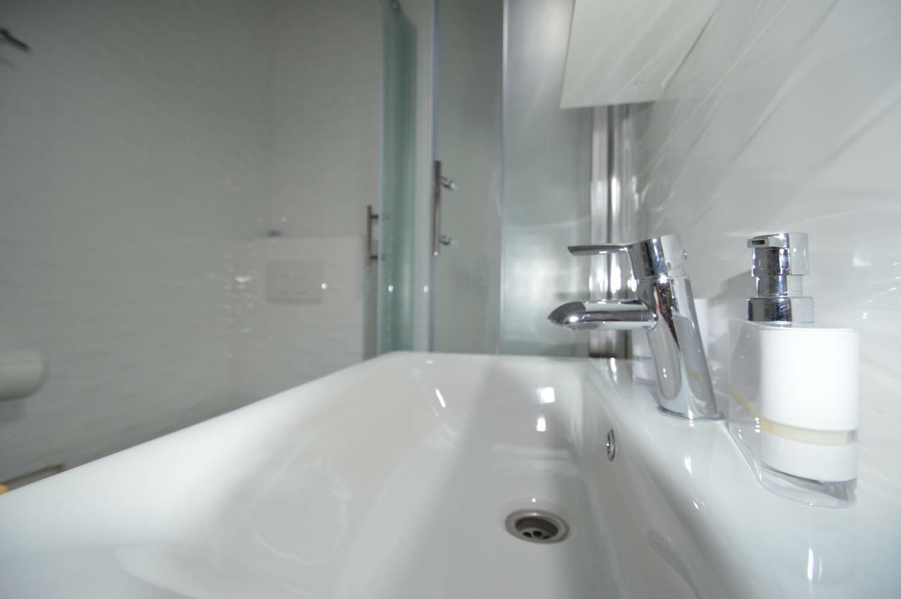 Apartments Silvia ザダル エクステリア 写真