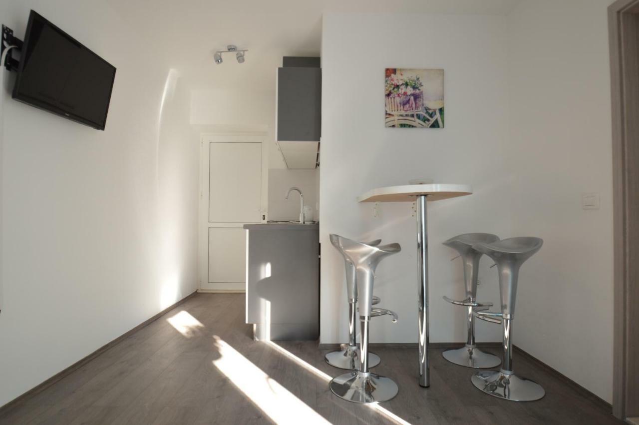 Apartments Silvia ザダル エクステリア 写真