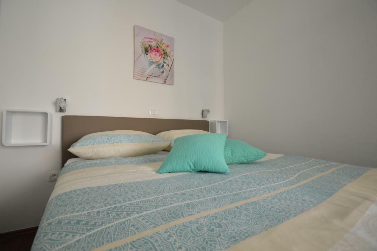 Apartments Silvia ザダル エクステリア 写真