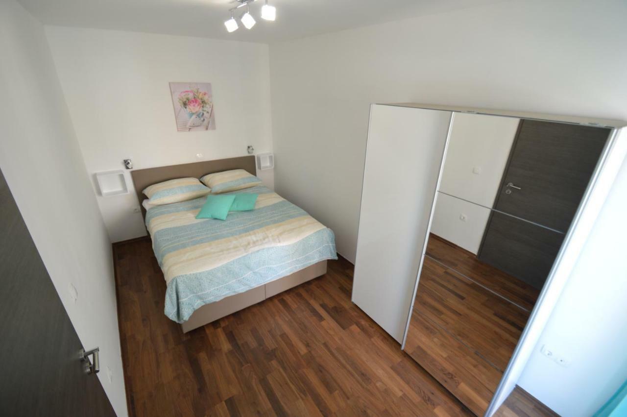 Apartments Silvia ザダル エクステリア 写真